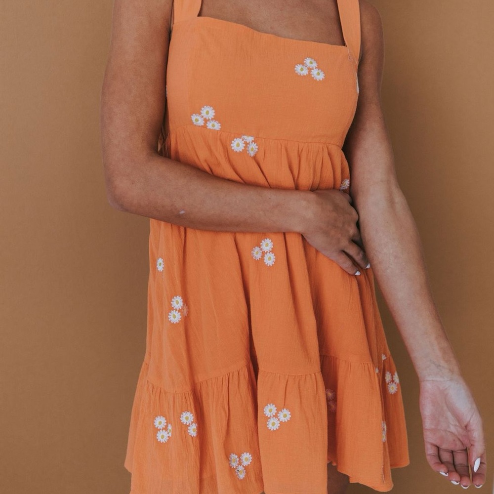 Le Lis Orange Square Neck Sleeveless Mini Dress